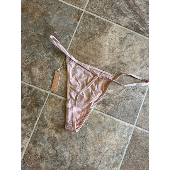 Skims Fits Everybody T-String Thong Clay Size XL - Picture 5 of 6